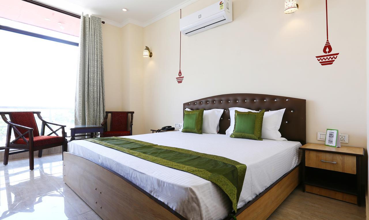Hotel Treebo Blessing Bells Dehradun Exterior foto