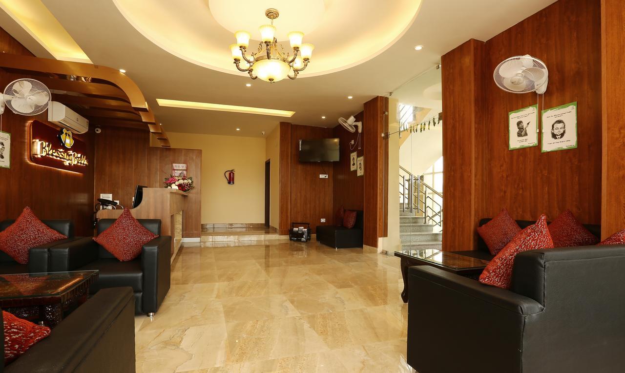 Hotel Treebo Blessing Bells Dehradun Exterior foto